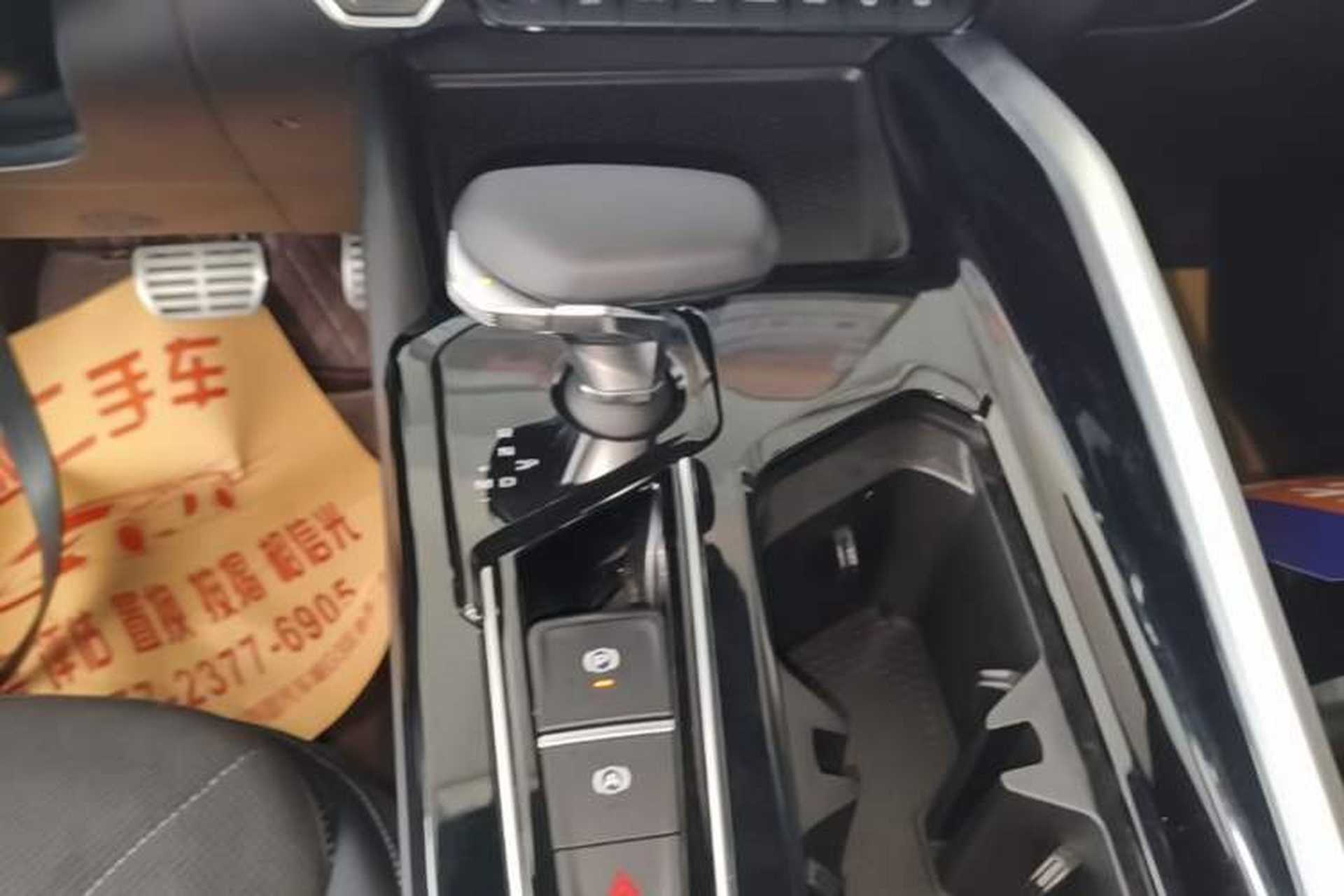 Used Geely Auto Preface 2025 Dongfang Yao 2.0TD Lanxing Edition Gear Lever