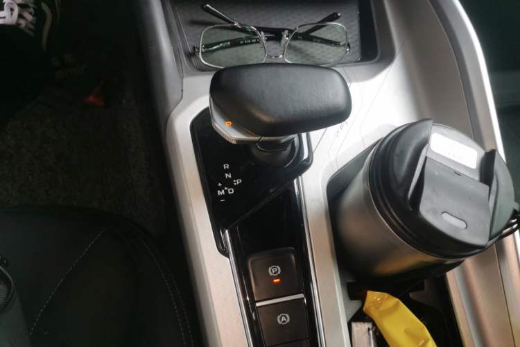 Used Geely Auto Preface 2025 Dongfang Yao 1.5TD Kunlun Edition Gear Lever