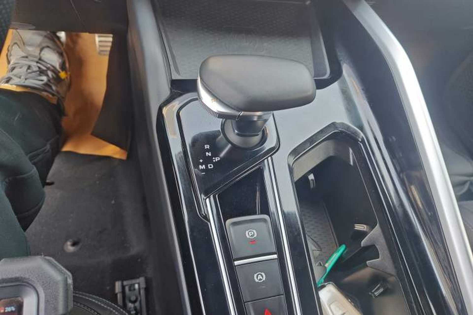 Used Geely Auto Preface 2025 Dongfang Yao 2.0TD Moonlight Edition Gear Lever
