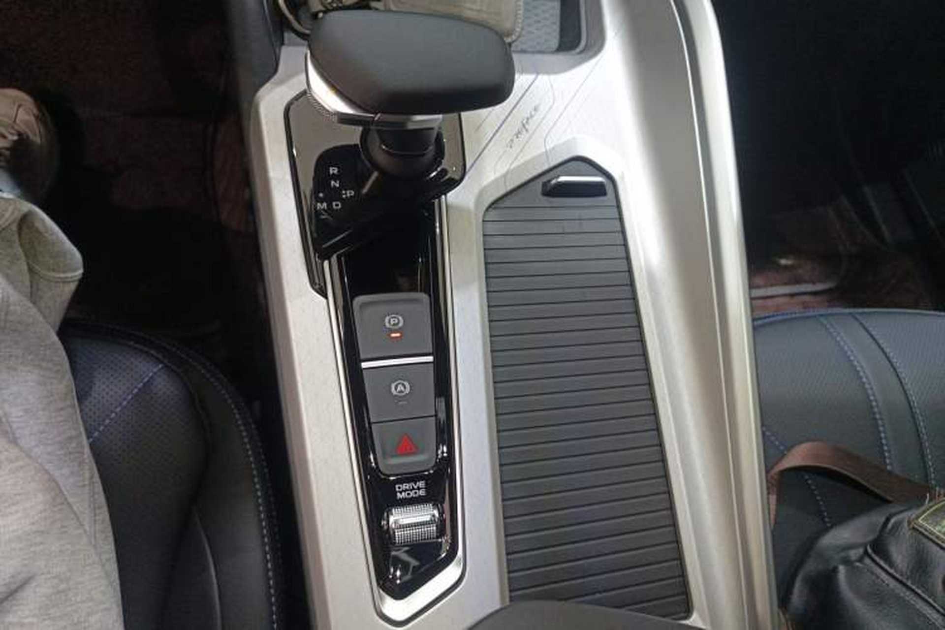 Used Geely Auto Preface 2025 Dongfang Yao 1.5TD Fuyao Edition Gear Lever