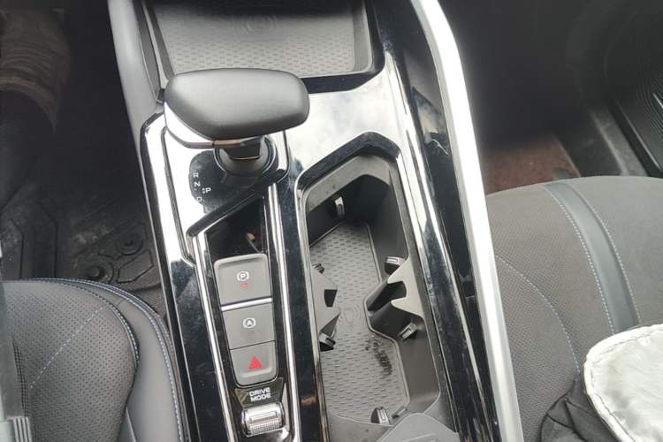 Used Geely Auto Preface 2025 Dongfang Yao 2.0TD Moonlight Edition Gear Lever