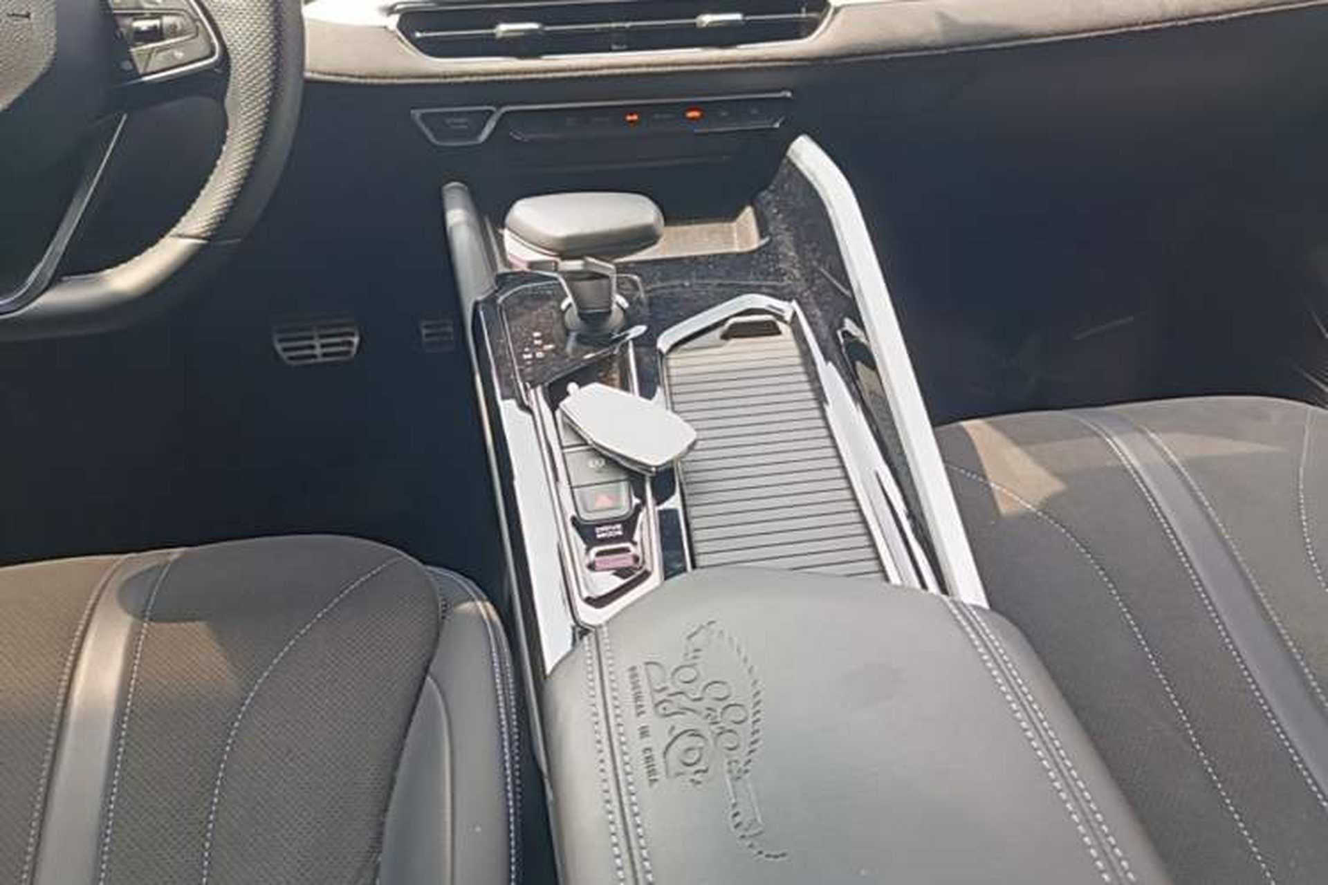 Used Geely Auto Preface 2025 Dongfang Yao 2.0TD Moonlight Edition Gear Lever