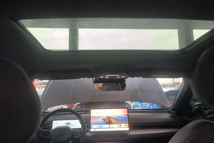 Used Geely Auto Preface 2025 Dongfang Yao 1.5TD Fuyao Edition Headliner