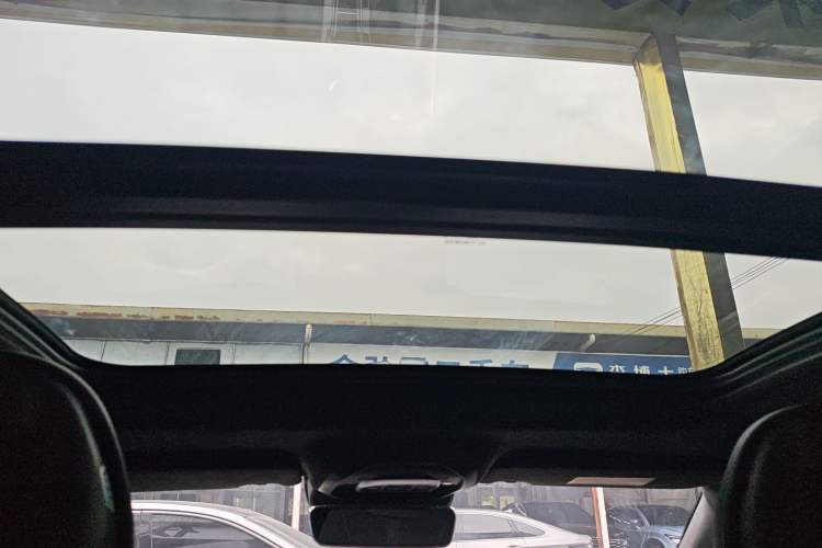 Used Geely Auto Preface 2025 Dongfang Yao 2.0TD Moonlight Edition Headliner