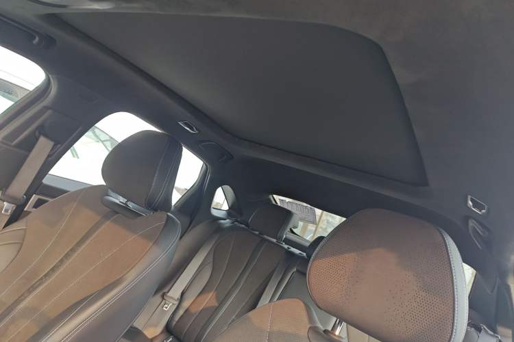 Used Geely Auto Preface 2025 Dongfang Yao 2.0TD Moonlight Edition Headliner