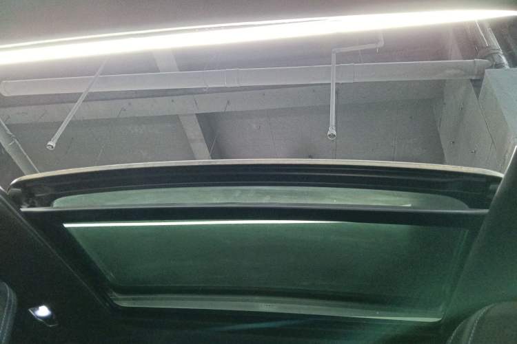 Used Geely Auto Preface 2025 Dongfang Yao 2.0TD Lanxing Edition Headliner