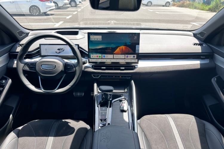 Used Geely Auto Preface 2025 Dongfang Yao 2.0TD Moonlight Edition Interior 1