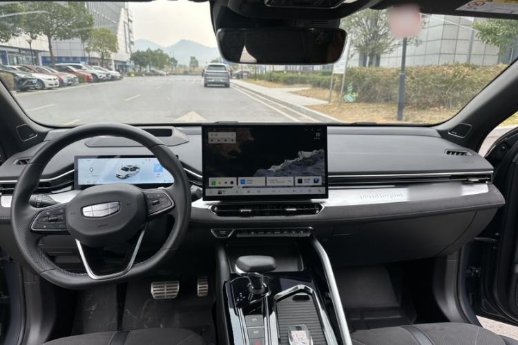 Used Geely Auto Preface 2025 Dongfang Yao 2.0TD Moonlight Edition Interior 2