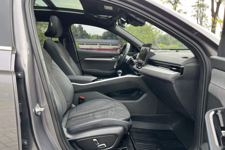 Used Geely Auto Preface 2025 Dongfang Yao 2.0TD Moonlight Edition Interior 2