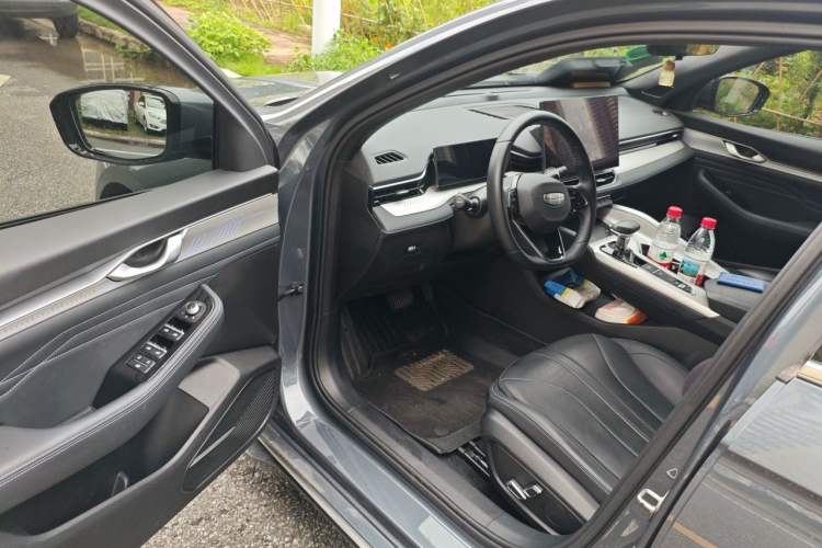 Used Geely Auto Preface 2025 Dongfang Yao 1.5TD Kunlun Edition Interior 3