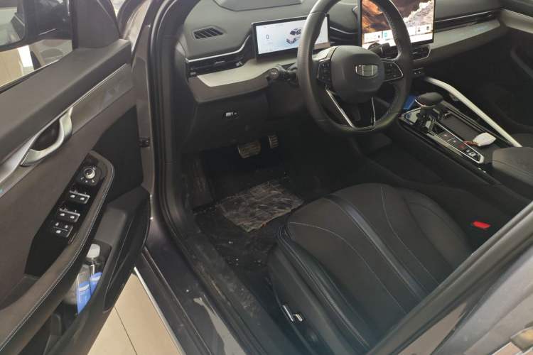 Used Geely Auto Preface 2025 Dongfang Yao 2.0TD Moonlight Edition Interior 3
