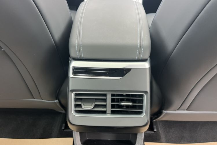 Used Geely Auto Preface 2025 Dongfang Yao 1.5TD Kunlun Edition Interior 8