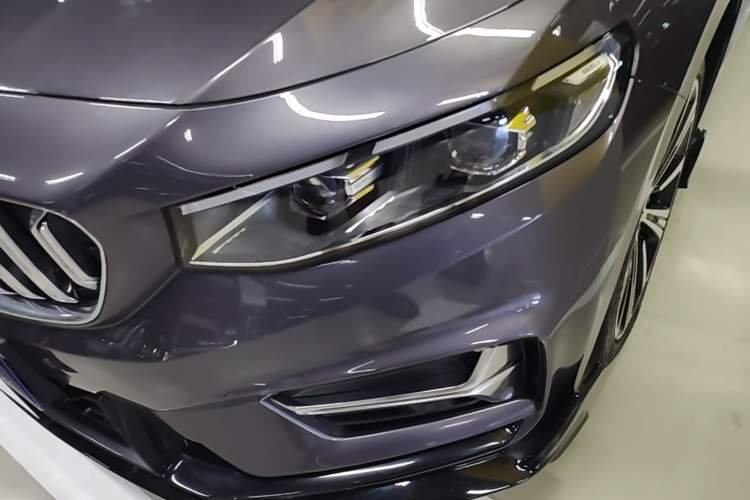 Used Geely Auto Preface 2025 Dongfang Yao 2.0TD Moonlight Edition Left Front Headlight