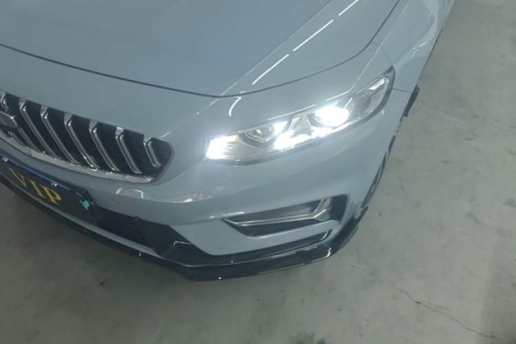 Used Geely Auto Preface 2025 Dongfang Yao 1.5TD Kunlun Edition Left Front Headlight