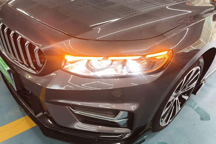 Used Geely Auto Preface 2025 Dongfang Yao 2.0TD Moonlight Edition Left Front Headlight