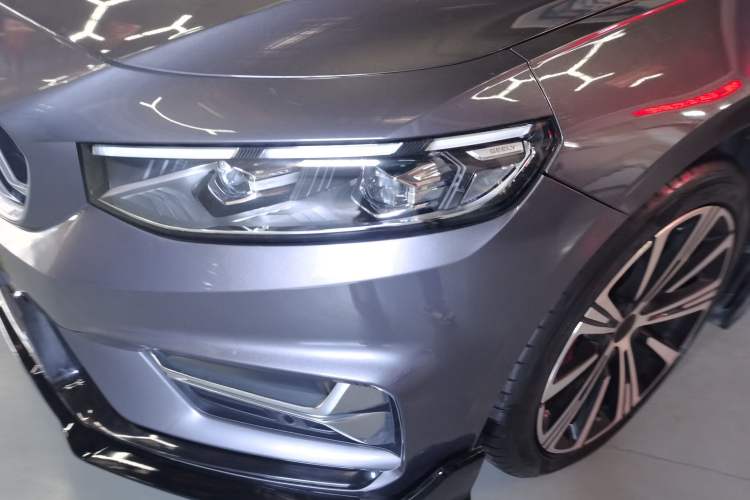Used Geely Auto Preface 2025 Dongfang Yao 2.0TD Moonlight Edition Left Front Headlight