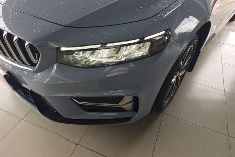 Used Geely Auto Preface 2025 Dongfang Yao 1.5TD Fuyao Edition Left Front Headlight