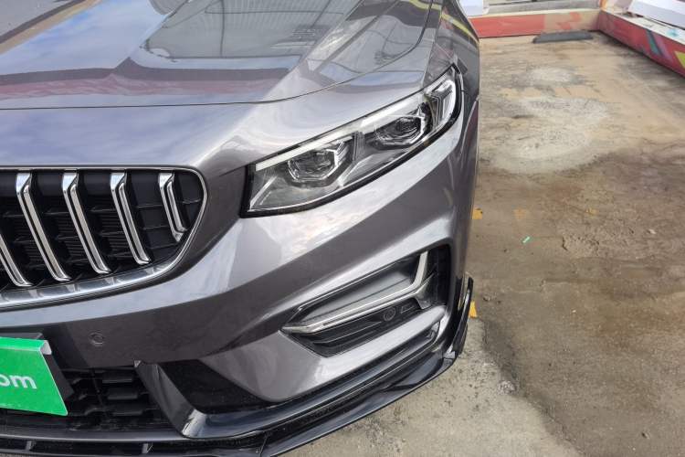 Used Geely Auto Preface 2025 Dongfang Yao 2.0TD Moonlight Edition Left Front Headlight