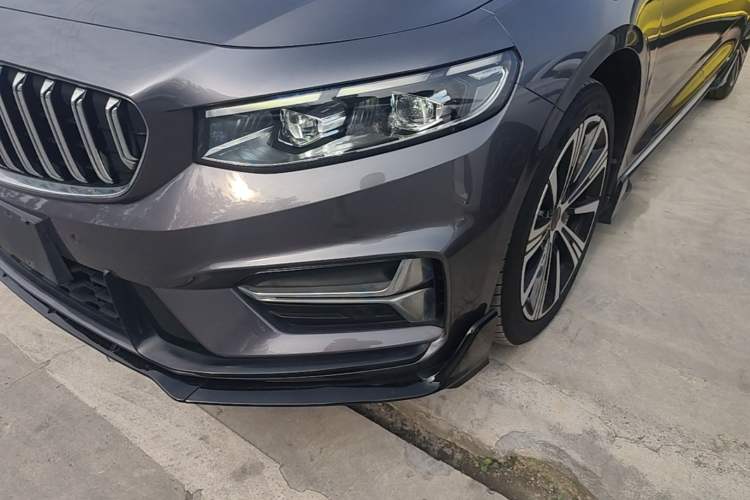 Used Geely Auto Preface 2025 Dongfang Yao 2.0TD Moonlight Edition Left Front Headlight
