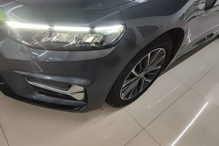 Used Geely Auto Preface 2025 Dongfang Yao 1.5TD Fuyao Edition Left Front Headlight