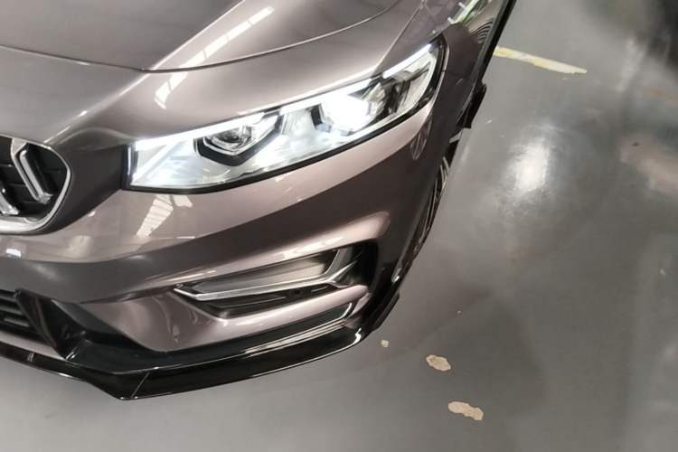 Used Geely Auto Preface 2025 Dongfang Yao 2.0TD Moonlight Edition Left Front Headlight