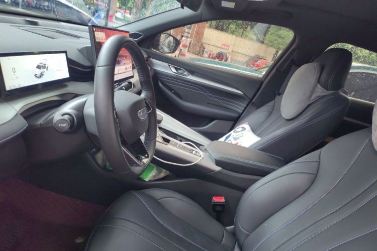 Used Geely Auto Preface 2025 Dongfang Yao 1.5TD Kunlun Edition Left Front Seat