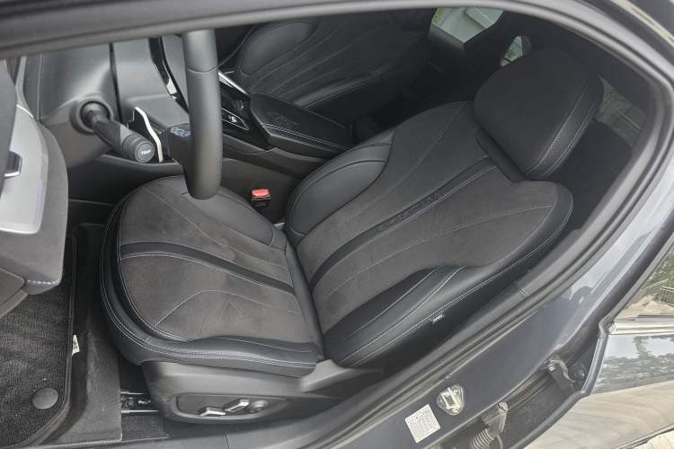 Used Geely Auto Preface 2025 Dongfang Yao 2.0TD Lanxing Edition Left Front Seat