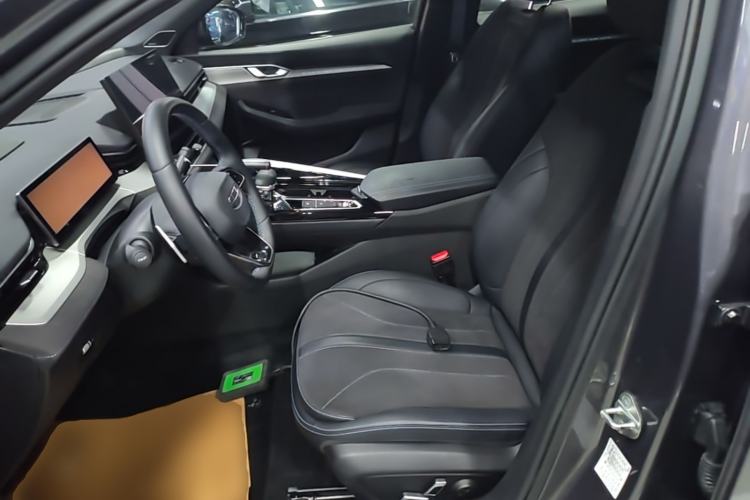 Used Geely Auto Preface 2025 Dongfang Yao 2.0TD Moonlight Edition Left Front Seat