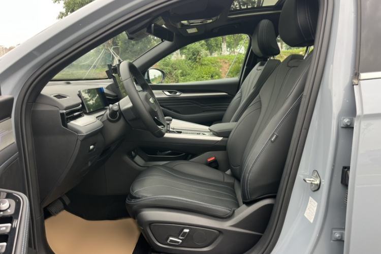 Used Geely Auto Preface 2025 Dongfang Yao 1.5TD Kunlun Edition Left Front Seat