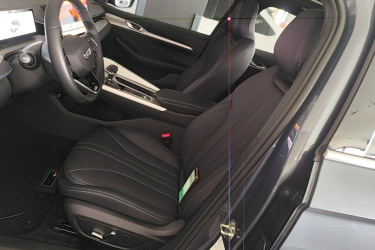 Used Geely Auto Preface 2025 Dongfang Yao 1.5TD Kunlun Edition Left Front Seat