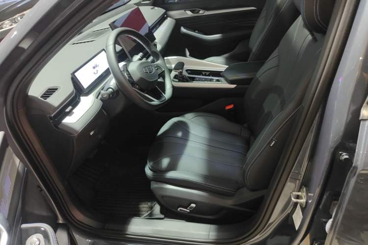 Used Geely Auto Preface 2025 Dongfang Yao 1.5TD Fuyao Edition Left Front Seat