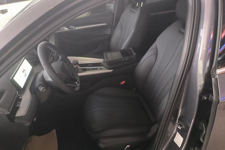 Used Geely Auto Preface 2025 Dongfang Yao 1.5TD Fuyao Edition Left Front Seat