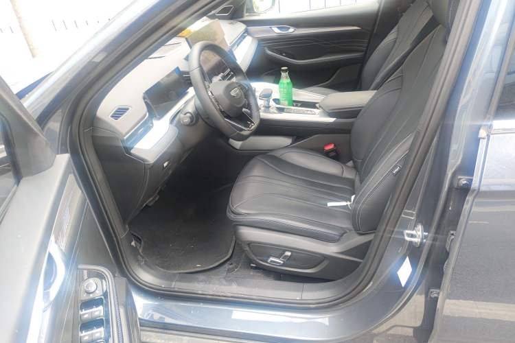 Used Geely Auto Preface 2025 Dongfang Yao 1.5TD Fuyao Edition Left Front Seat