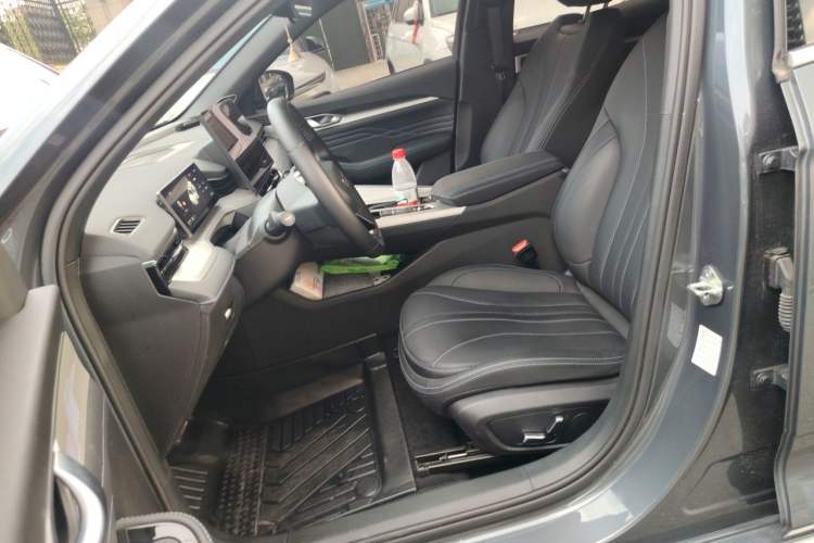 Used Geely Auto Preface 2025 Dongfang Yao 1.5TD Kunlun Edition Left Front Seat