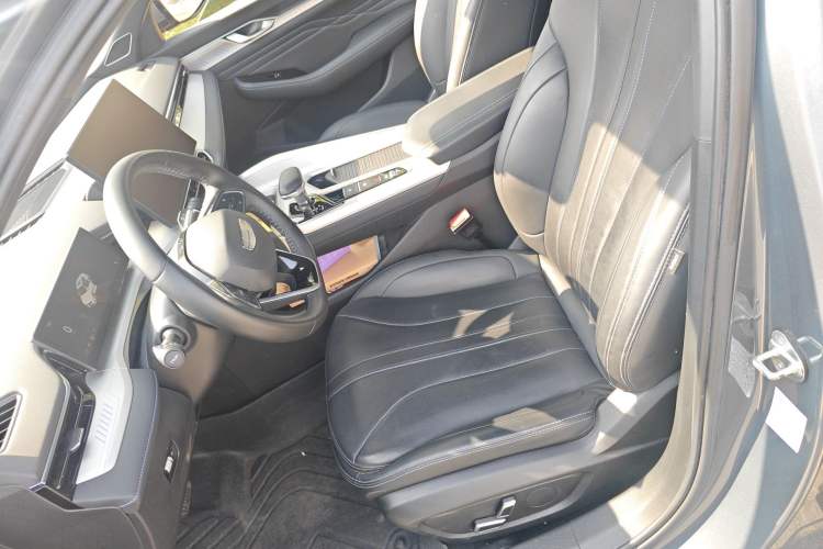 Used Geely Auto Preface 2025 Dongfang Yao 1.5TD Fuyao Edition Left Front Seat