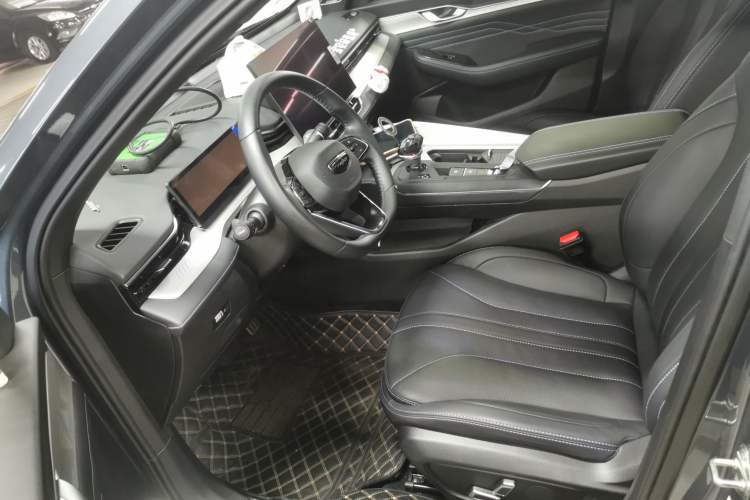 Used Geely Auto Preface 2025 Dongfang Yao 1.5TD Kunlun Edition Left Front Seat