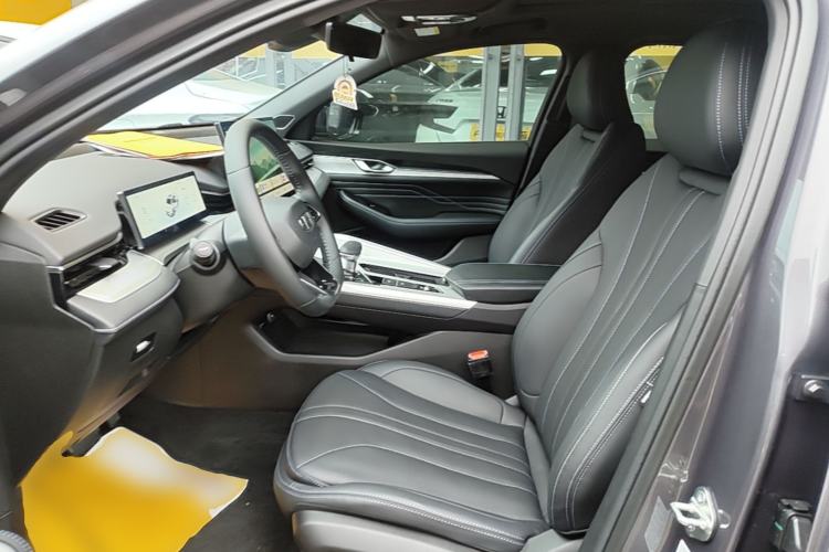 Used Geely Auto Preface 2025 Dongfang Yao 1.5TD Fuyao Edition Left Front Seat
