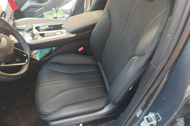 Used Geely Auto Preface 2025 Dongfang Yao 1.5TD Kunlun Edition Left Front Seat