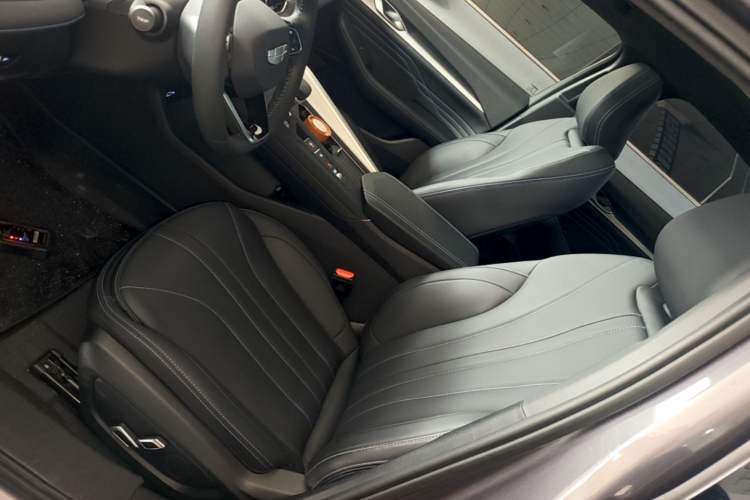 Used Geely Auto Preface 2025 Dongfang Yao 1.5TD Kunlun Edition Left Front Seat