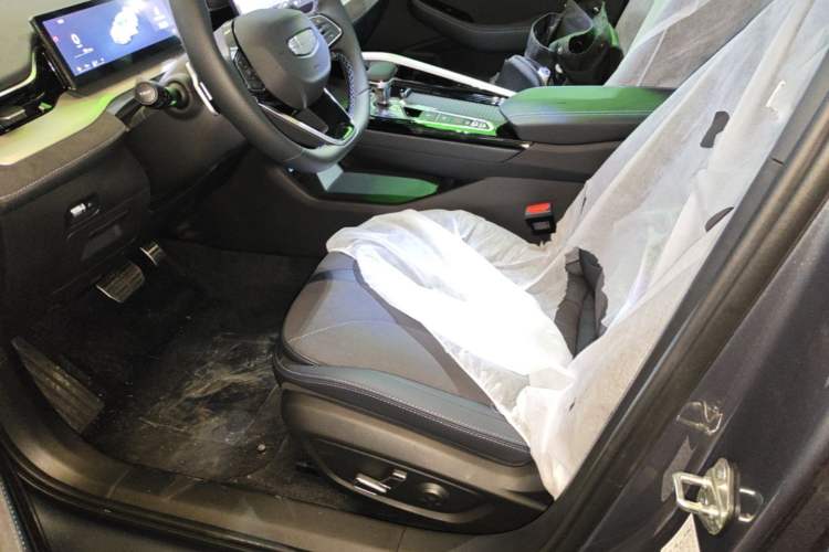 Used Geely Auto Preface 2025 Dongfang Yao 2.0TD Lanxing Edition Left Front Seat