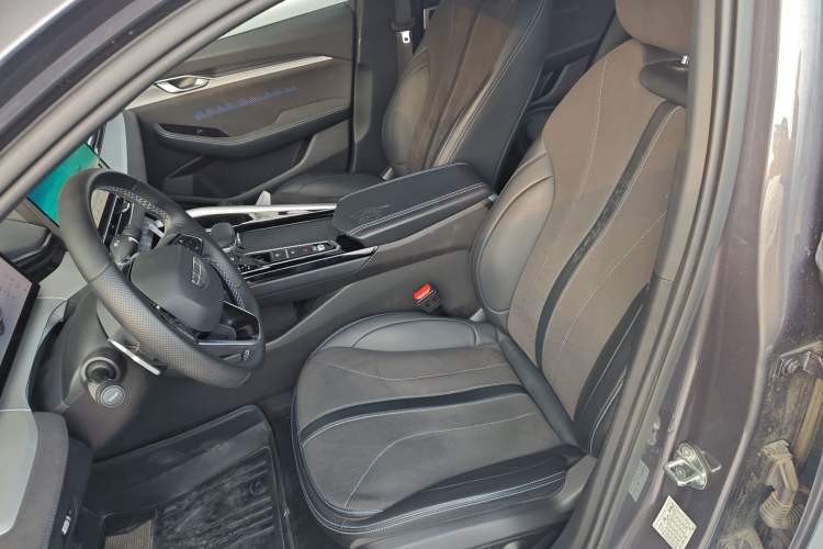 Used Geely Auto Preface 2025 Dongfang Yao 2.0TD Moonlight Edition Left Front Seat