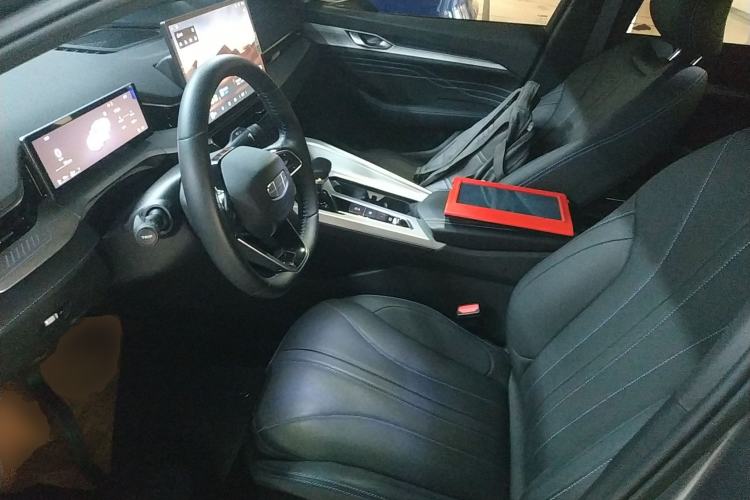 Used Geely Auto Preface 2025 Dongfang Yao 1.5TD Fuyao Edition Left Front Seat