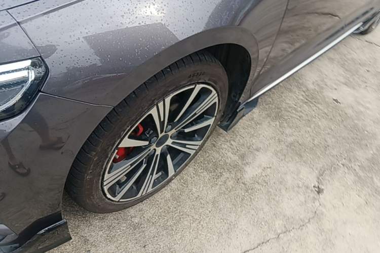 Used Geely Auto Preface 2025 Dongfang Yao 1.5TD Kunlun Edition Left Front Wheel Hub