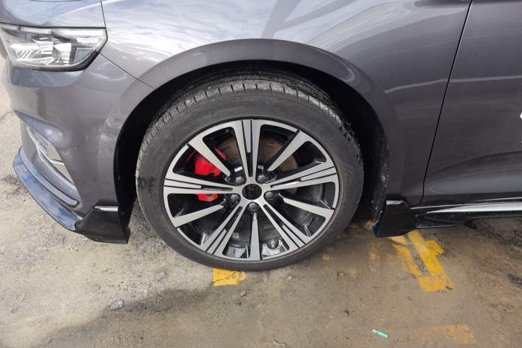 Used Geely Auto Preface 2025 Dongfang Yao 2.0TD Moonlight Edition Left Front Wheel Hub