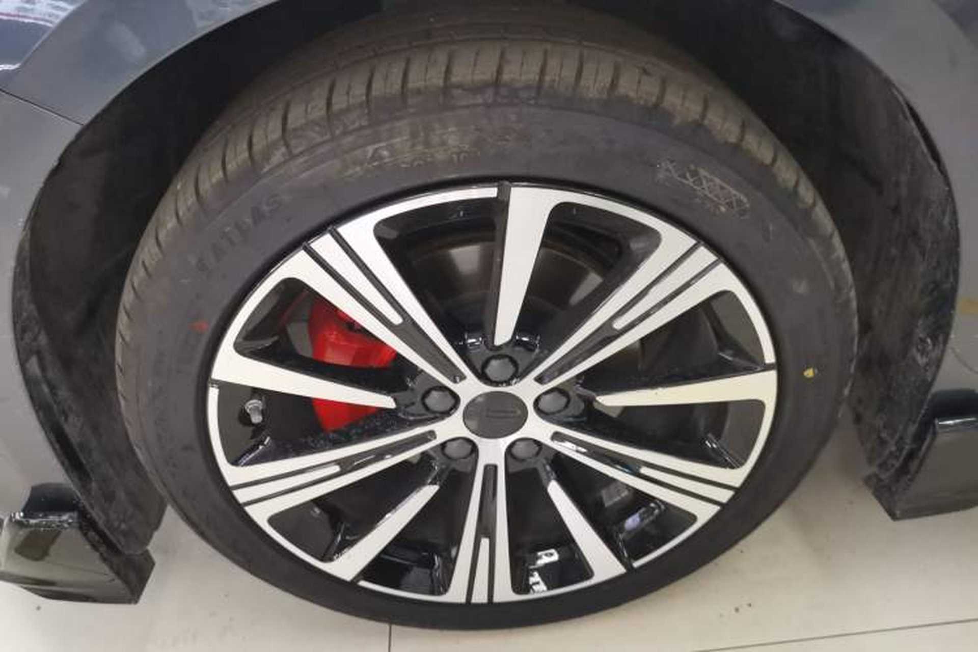 Used Geely Auto Preface 2025 Dongfang Yao 1.5TD Kunlun Edition Left Front Wheel Hub