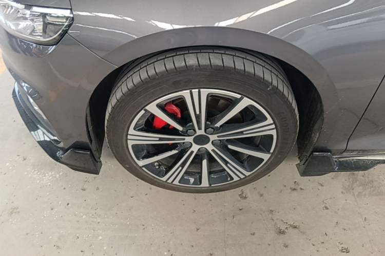 Used Geely Auto Preface 2025 Dongfang Yao 2.0TD Lanxing Edition Left Front Wheel Hub