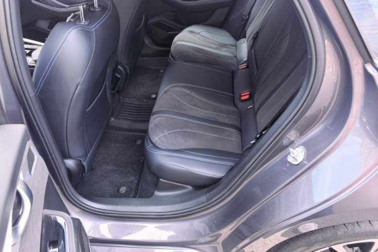 Used Geely Auto Preface 2025 Dongfang Yao 2.0TD Moonlight Edition Left Rear Seat