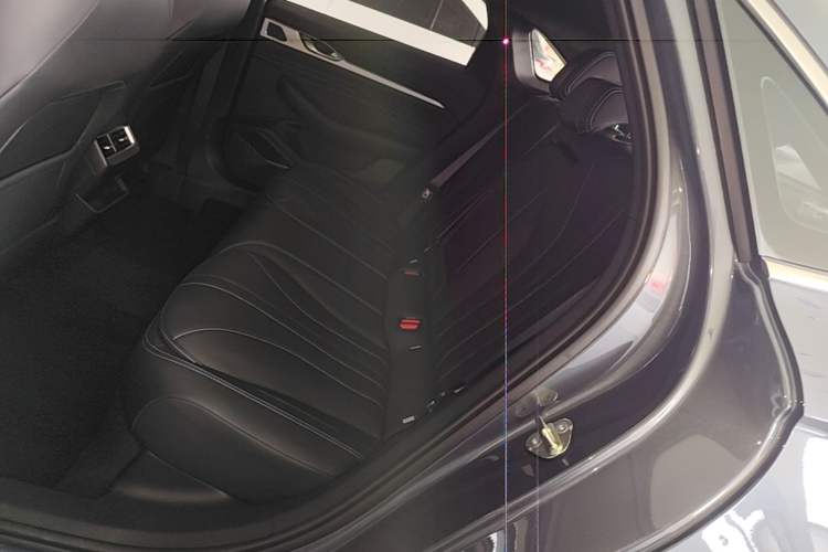 Used Geely Auto Preface 2025 Dongfang Yao 1.5TD Kunlun Edition Left Rear Seat