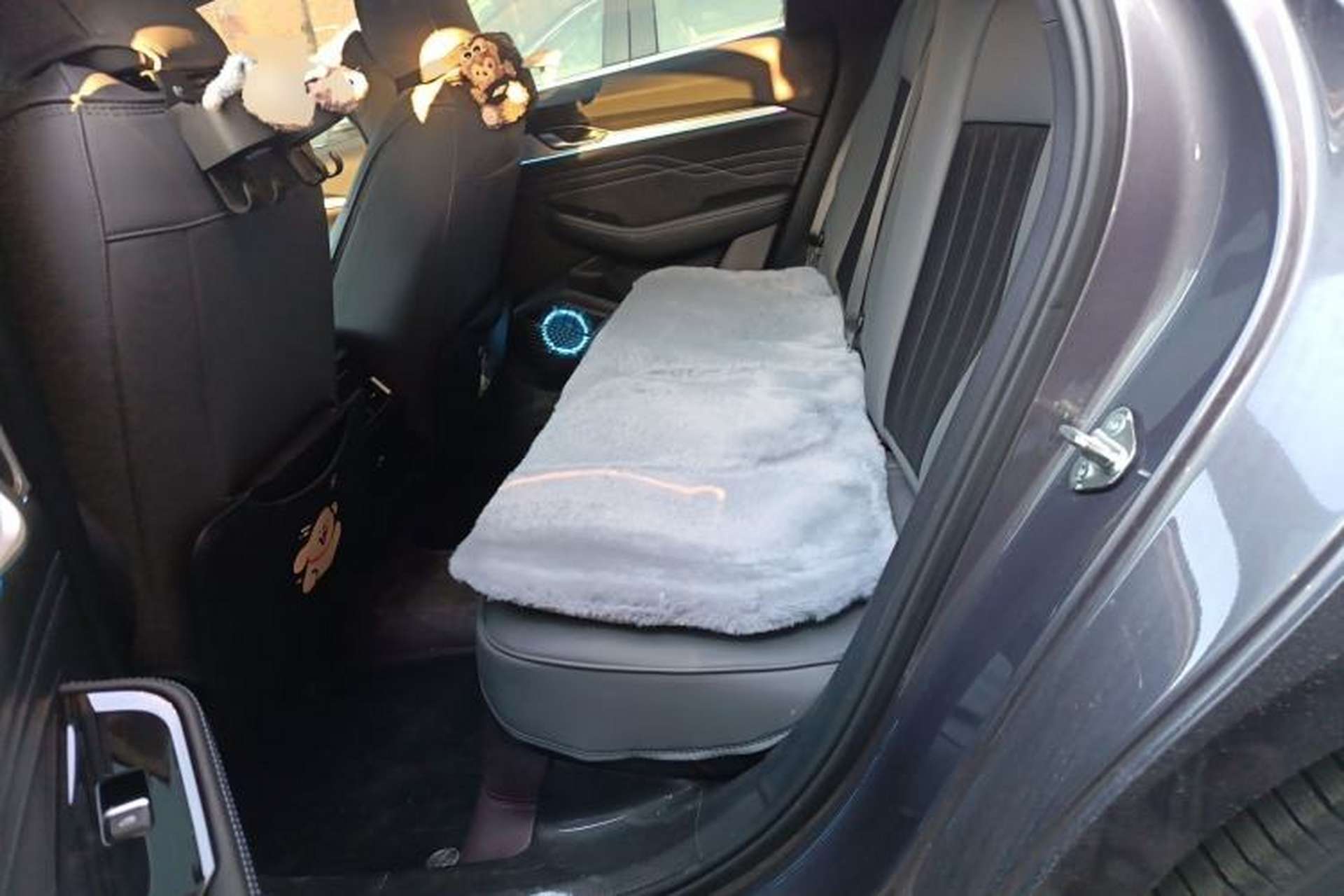 Used Geely Auto Preface 2025 Dongfang Yao 1.5TD Fuyao Edition Left Rear Seat