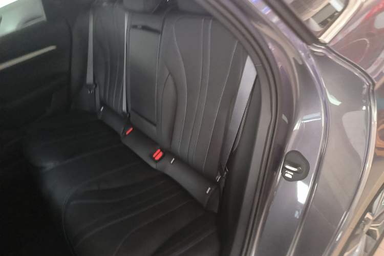 Used Geely Auto Preface 2025 Dongfang Yao 1.5TD Fuyao Edition Left Rear Seat